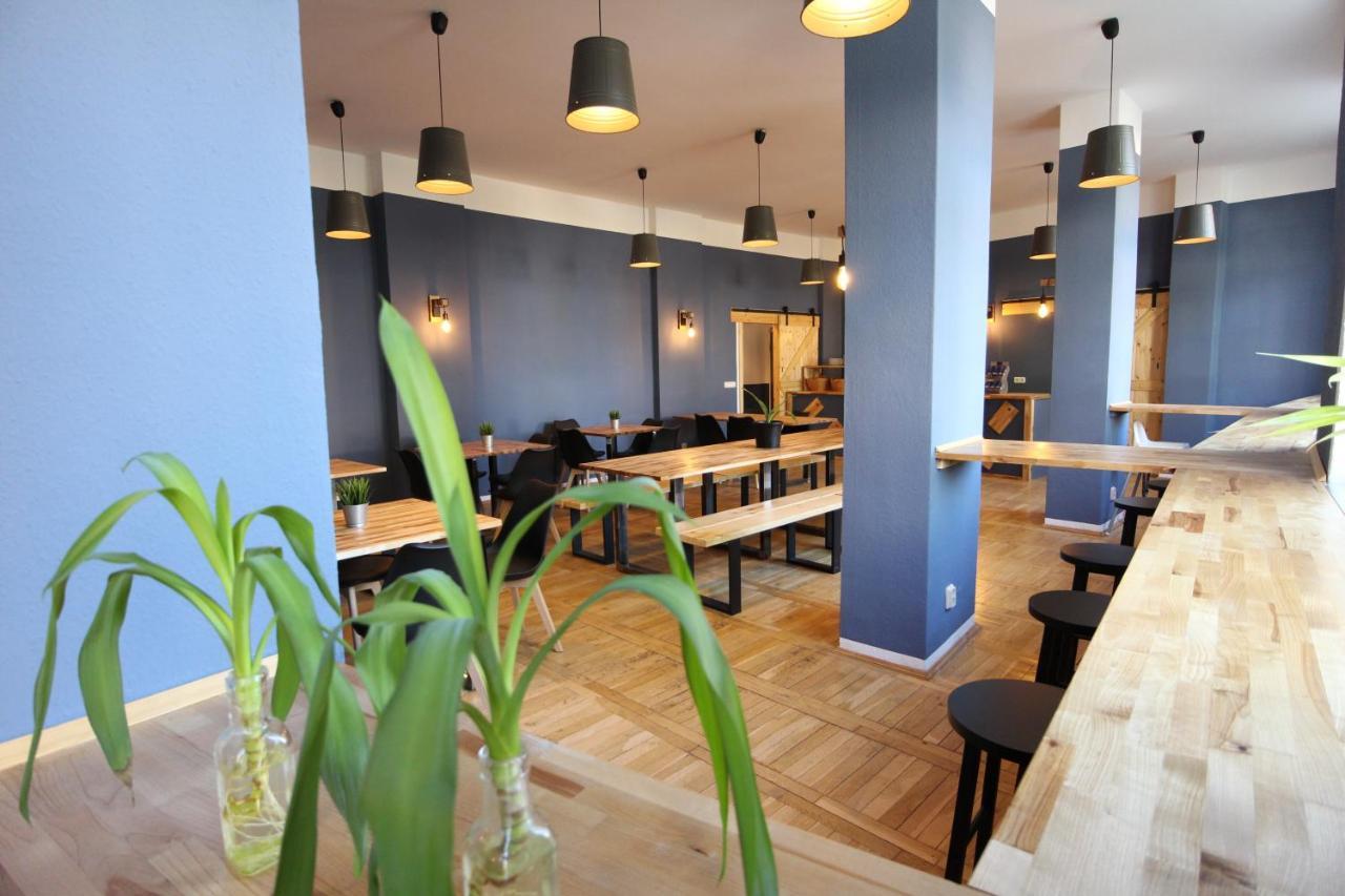 Blue Doors Hostel Ktv Росток Екстер'єр фото