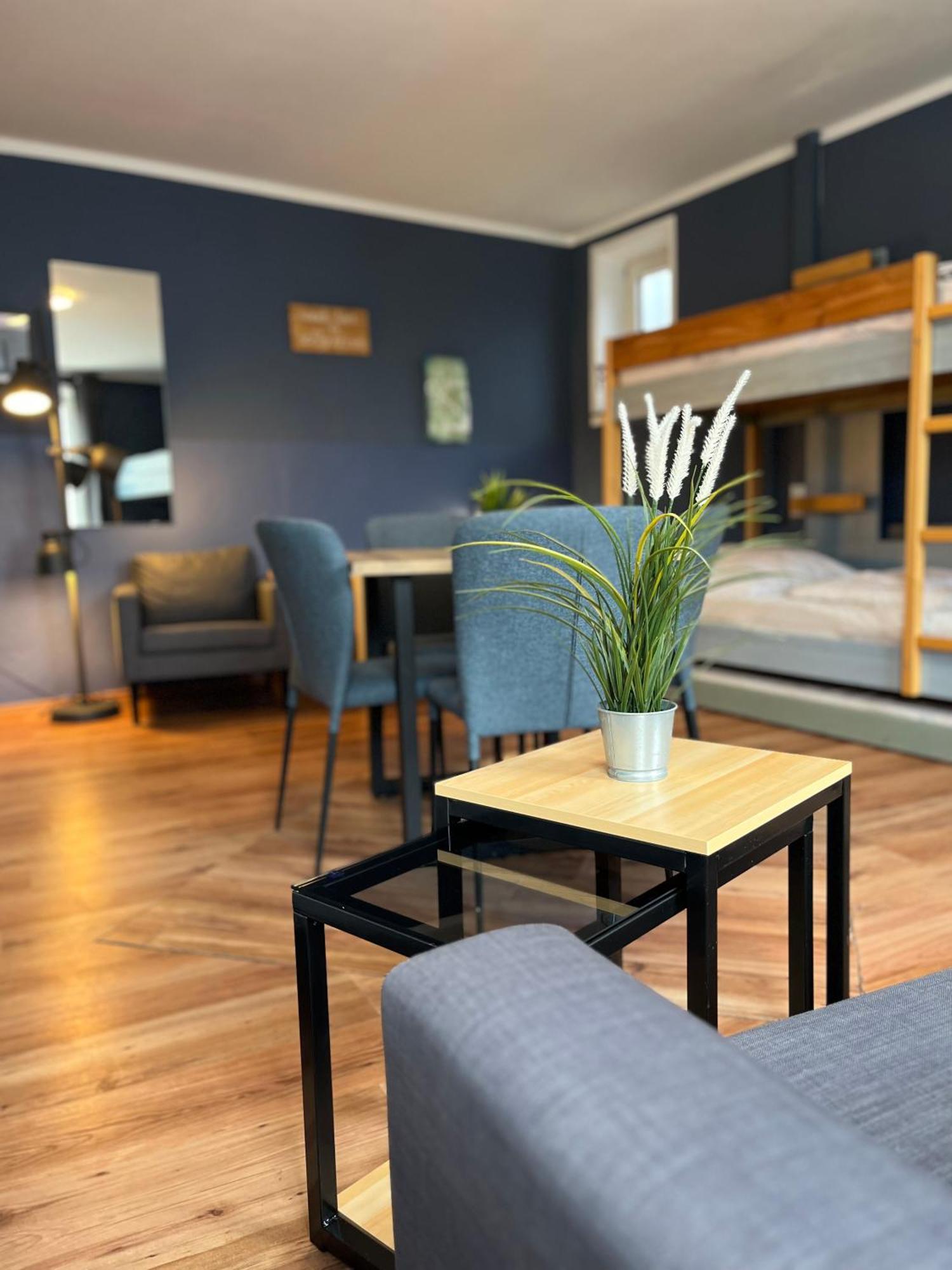 Blue Doors Hostel Ktv Росток Екстер'єр фото