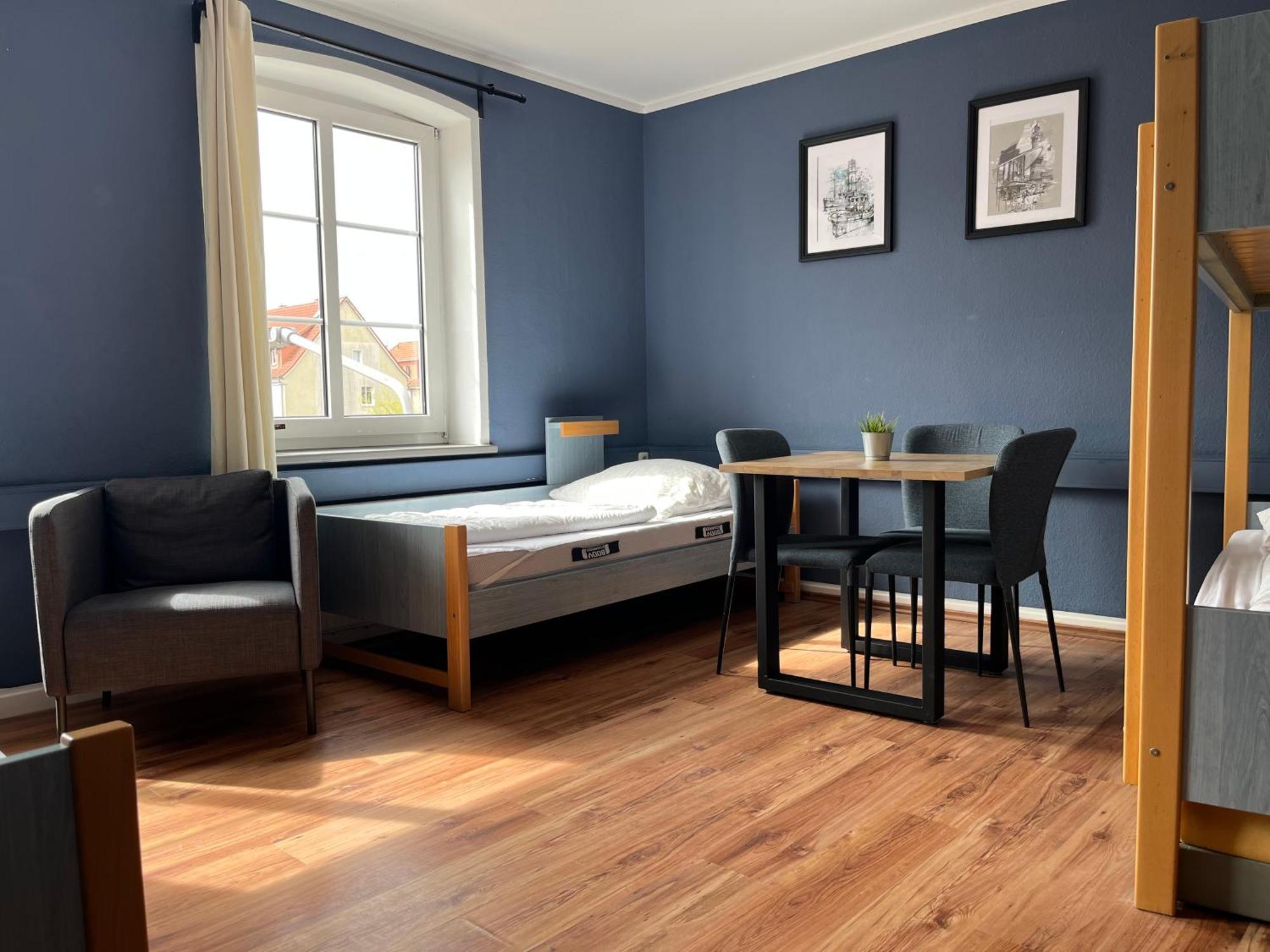 Blue Doors Hostel Ktv Росток Екстер'єр фото