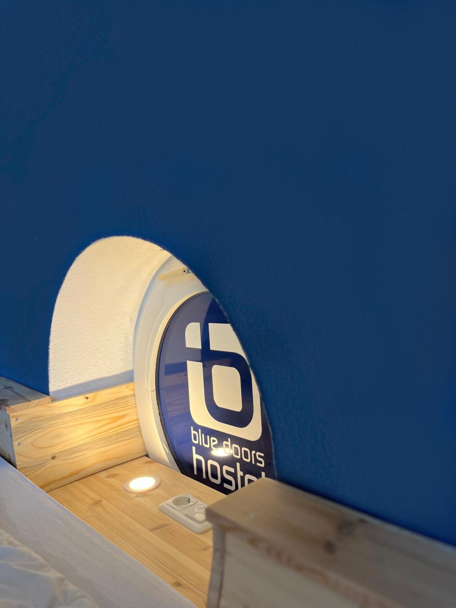 Blue Doors Hostel Ktv Росток Екстер'єр фото